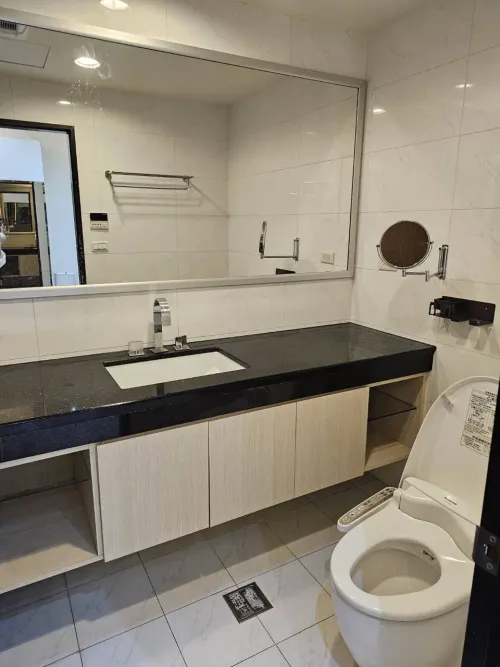 2 bedrooms apartment for rent in Zhongshan District, Taipei City | NT$ 50 000 | 12 ping slide 9
