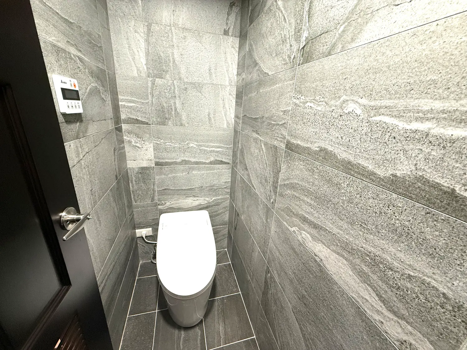 2 bedrooms apartment for rent in Linkou District, New Taipei City | NT$ 35 000 | 15 ping slide 8