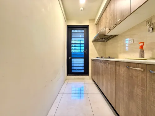 3 bedrooms apartment for rent in Sanmin District, Kaohsiung City | NT$ 26 000 | 23 ping slide 8