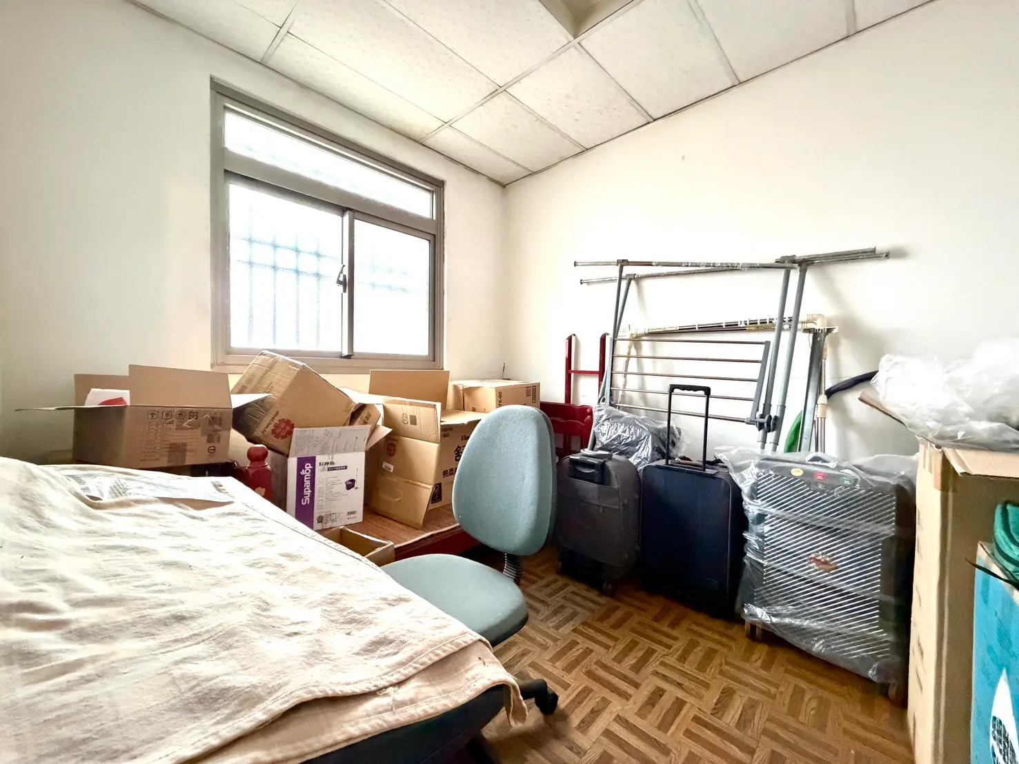4 bedrooms apartment for sale in Gushan District, Kaohsiung City | NT$ 5 580 000 | 28 ping slide 8