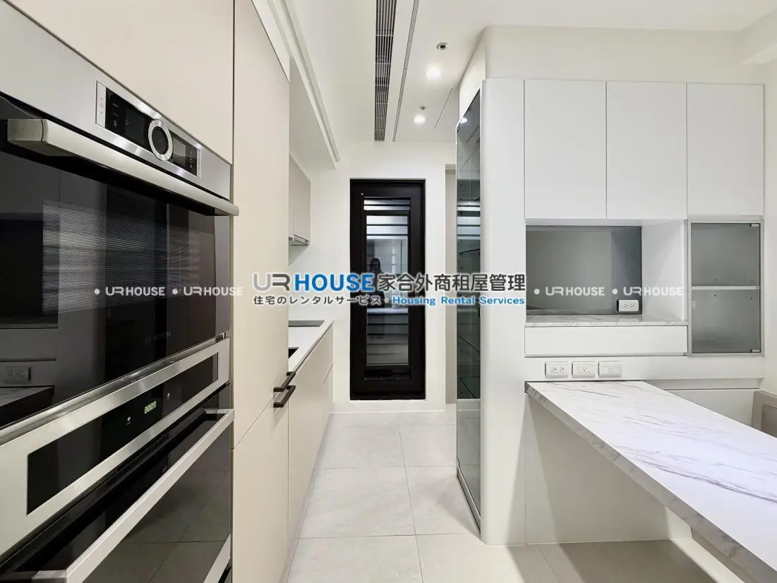 Studio apartment for rent in Daan District, Taipei City | NT$ 50 000 | 10 ping slide 4