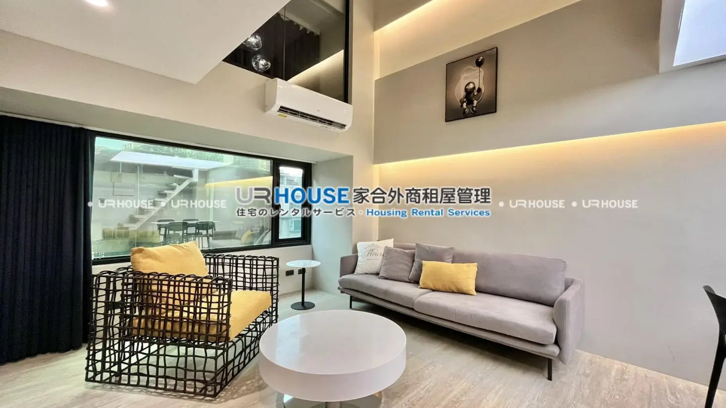 2 bedrooms apartment for rent in Xinyi District, Taipei City | NT$ 60 000 | 9 ping slide 1