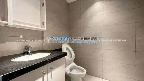 公寓 出租 TWD 75 000 - 天母北路 - 3 房