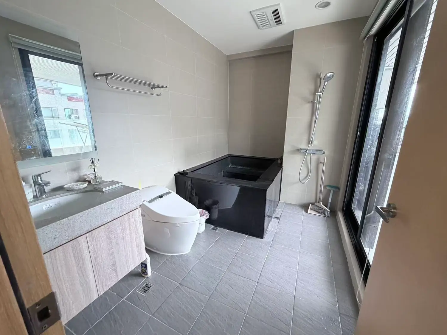 1 room apartment for rent in Tamsui District, New Taipei City | NT$ 23 000 | 32 ping slide 4