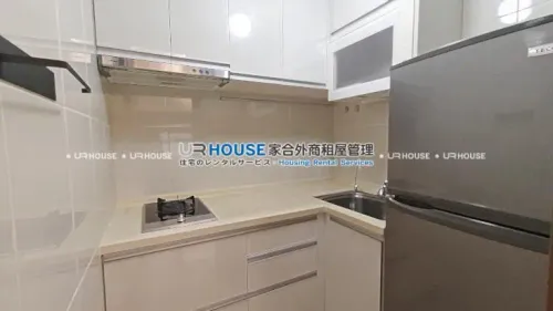 2 bedrooms apartment for rent in Wanhua District, Taipei City | NT$ 39 000 | 19 ping slide 4