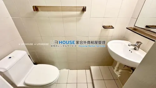 Townhouse for rent TWD 67 000 -  - 4 bedrooms