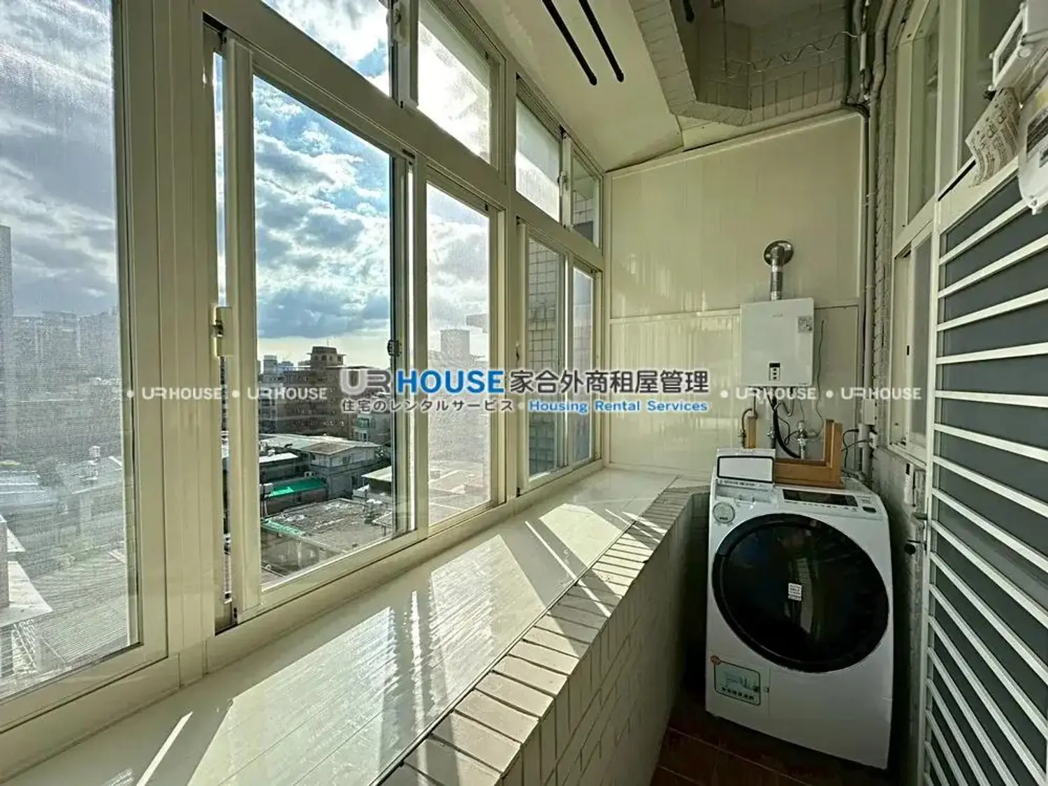 2 bedrooms apartment for rent TWD 60 000 - 25 ping - Shilin District,Taipei City slide 2