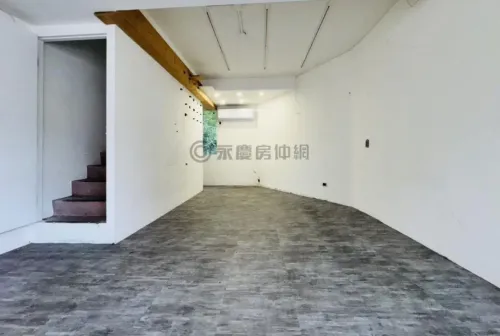 Shop / Retail for rent in Tamsui District, New Taipei City | NT$ 75 000 | 19 ping slide 4