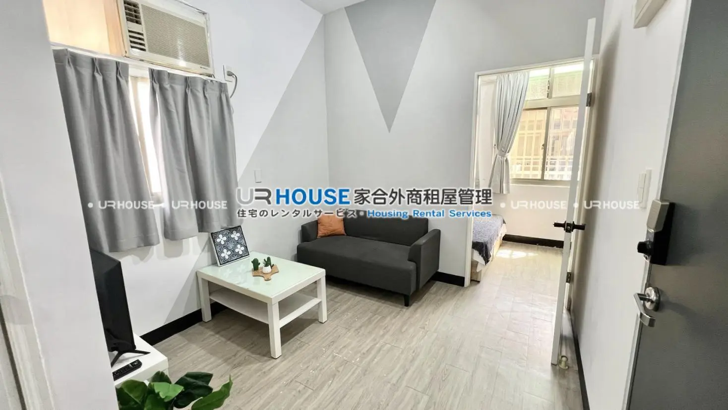 2 bedrooms apartment for rent in Banqiao District, New Taipei City | NT$ 23 300 | 13 ping slide 1