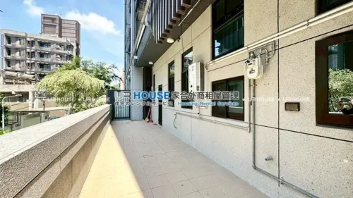 Apartment for rent TWD 52 000 - Wansheng St - 3 bedrooms