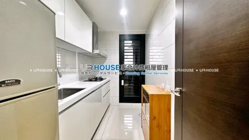 Apartment for rent TWD 80 000 -  - 3 bedrooms