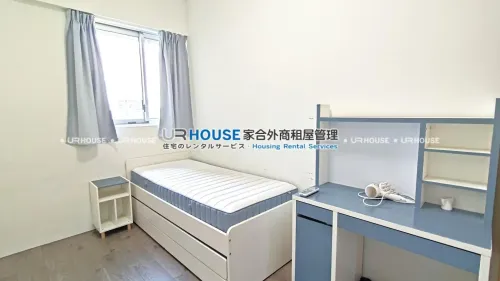 Apartment for rent NT$ 150 000 - Dexing East Road - 4 bedrooms
