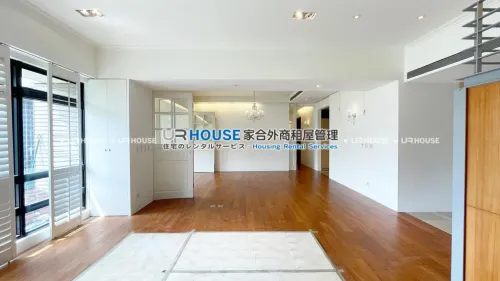 Apartment for rent TWD 250 000 -  - 4 bedrooms