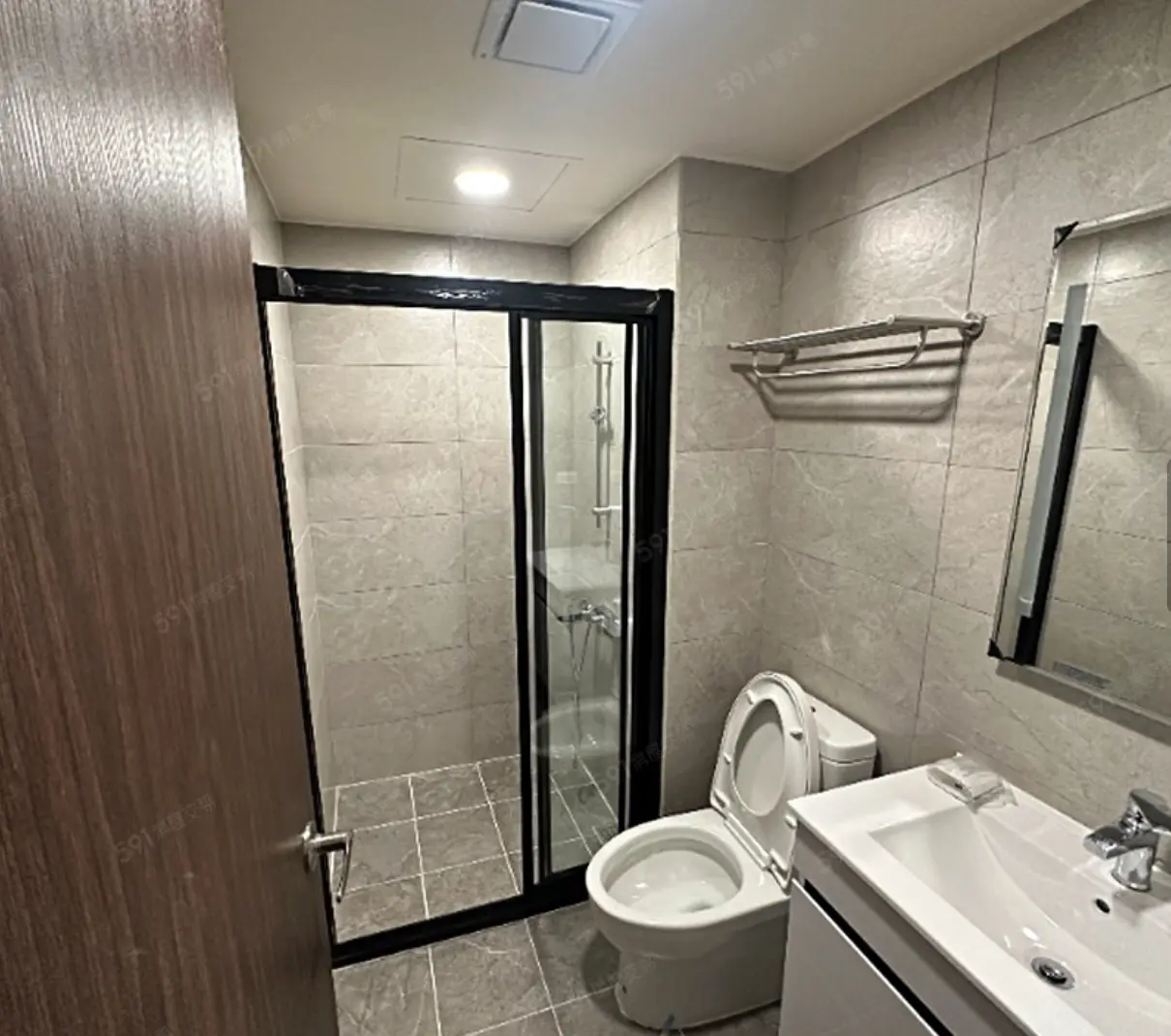 2 bedrooms apartment for rent in Tamsui District, New Taipei City | NT$ 26 800 | 35 ping slide 4
