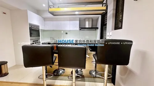 Apartment for rent TWD 60 000 -  - 3 bedrooms
