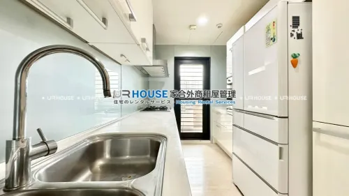 3 bedrooms apartment for rent in Shilin District, Taipei City | NT$ 100 000 | 44 ping slide 10