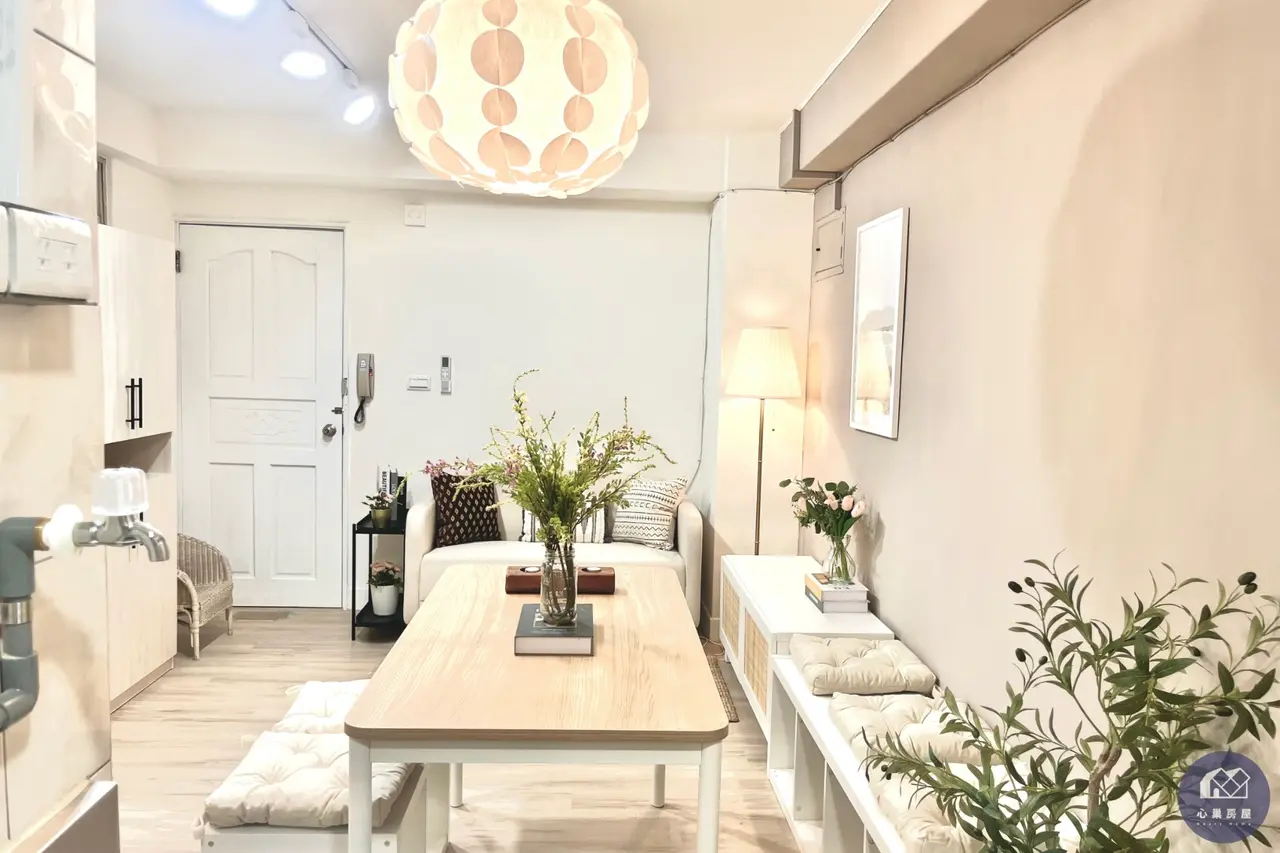 2 bedrooms apartment for rent in Daan District, Taipei City | NT$ 37 800 | 13 ping slide 1