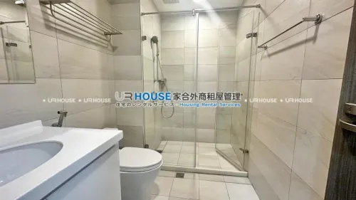 Apartment for rent TWD 70 000 -  - 3 bedrooms