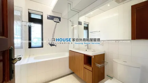 Apartment for rent TWD 250 000 -  - 4 bedrooms