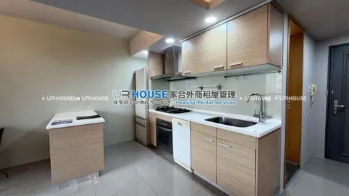 2 bedrooms apartment for rent in Zhongshan District, Taipei City | TWD 50 000 | 25 ping slide 2