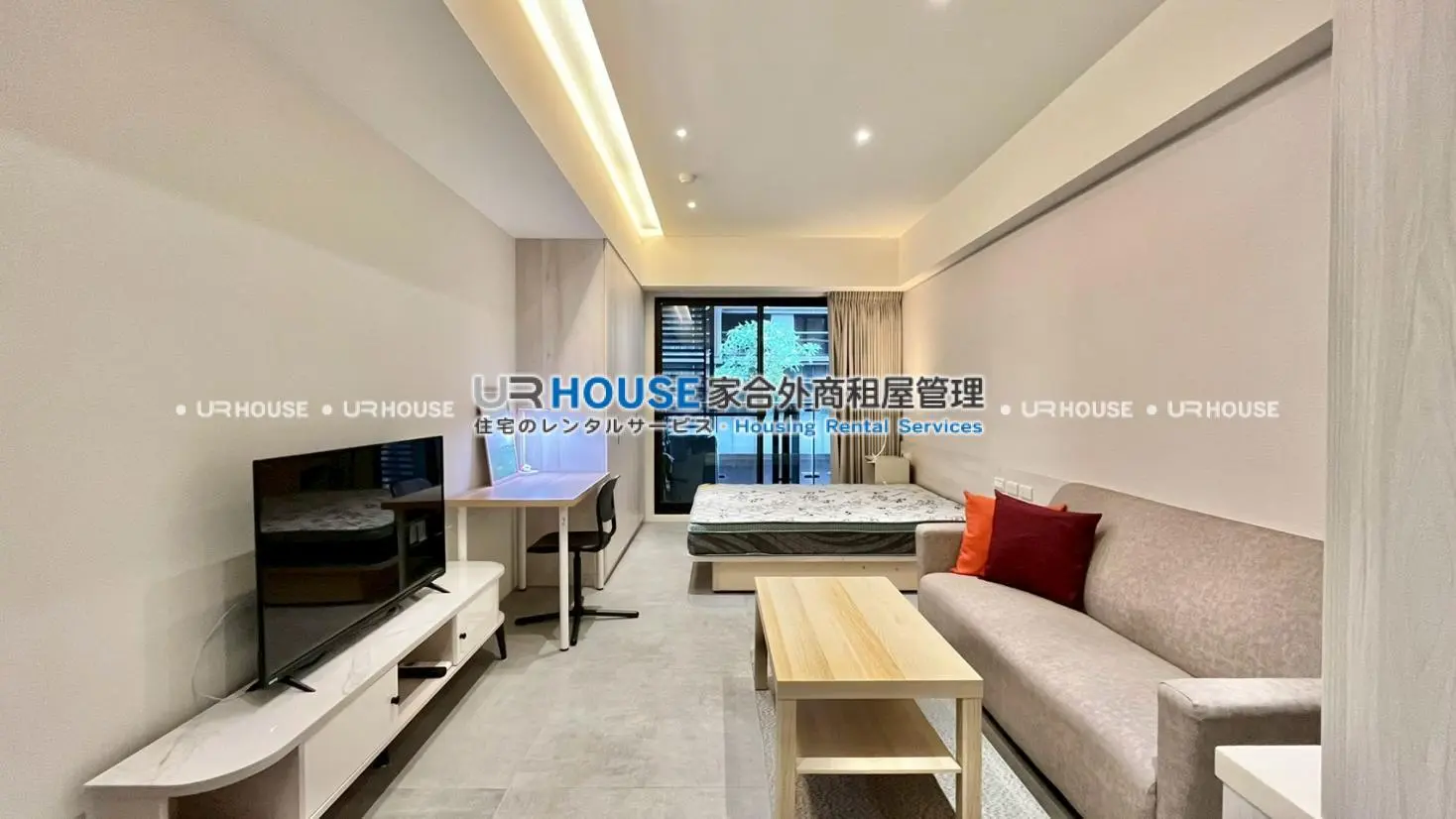 Studio apartment for rent in Zhongshan District, Taipei City | NT$ 46 000 | 9 ping slide 0
