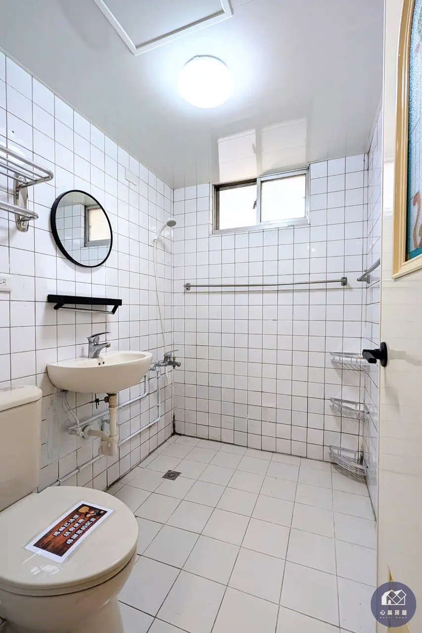 Room for rent in Daan District, Taipei City | NT$ 19 800 | 5 ping slide 1