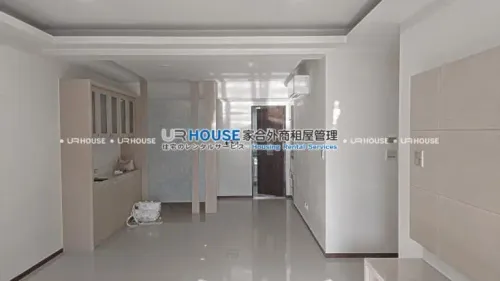 3 bedrooms apartment for rent in Datong District, Taipei City | NT$ 70 000 | 39 ping slide 1