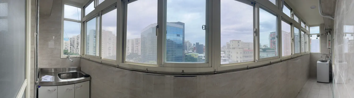 1 room apartment for rent TWD 29 500 - 13 ping - Songshan District,Taipei City slide 2