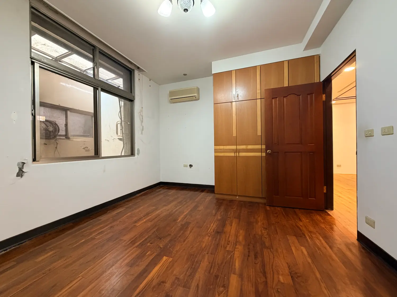 4 bedrooms townhouse for rent in Daan District, Taipei City | NT$ 70 000 | 42 ping slide 8