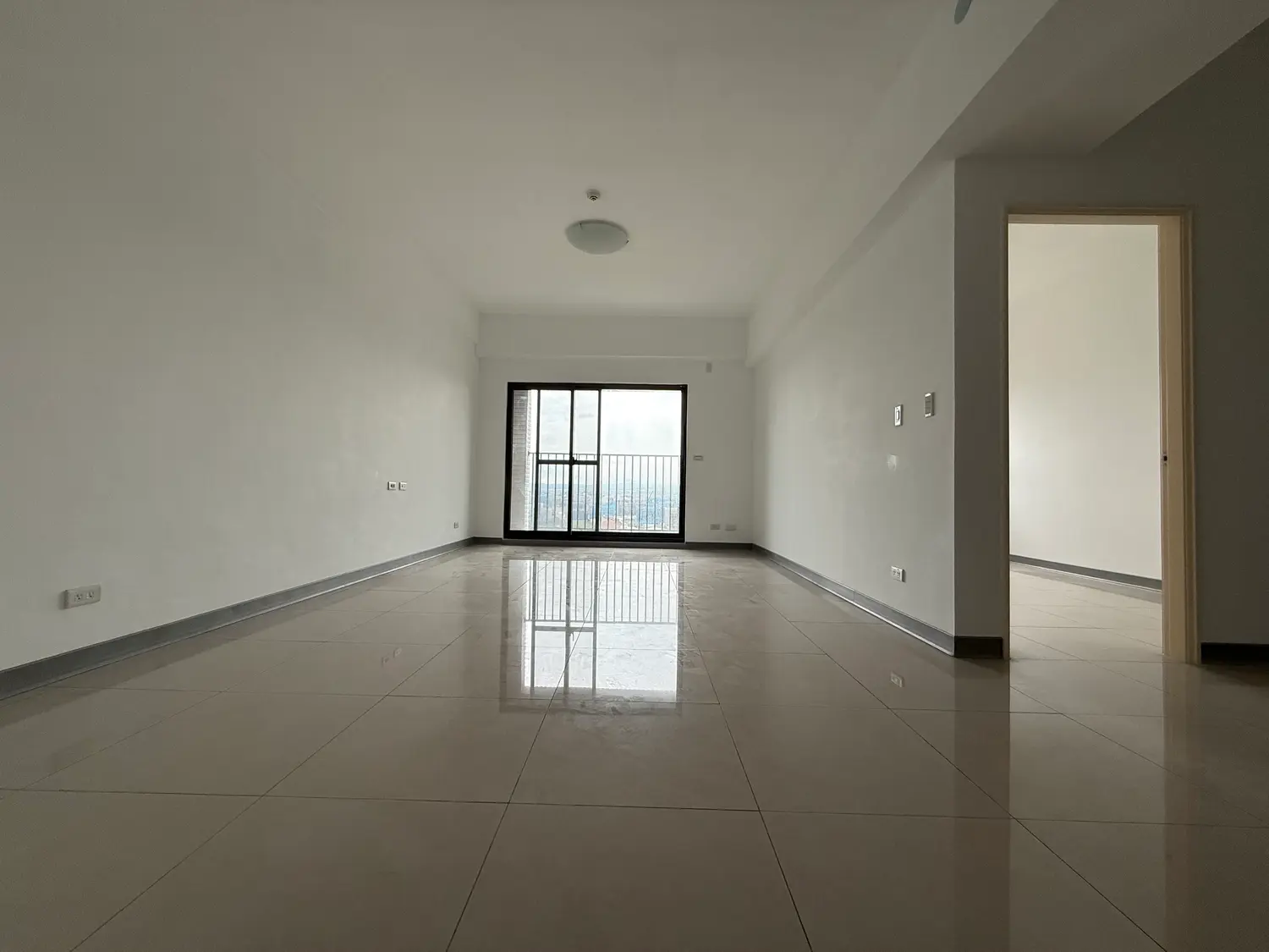 4 bedrooms apartment for rent in Dayuan District, Taoyuan City | NT$ 53 000 | 38 ping slide 2