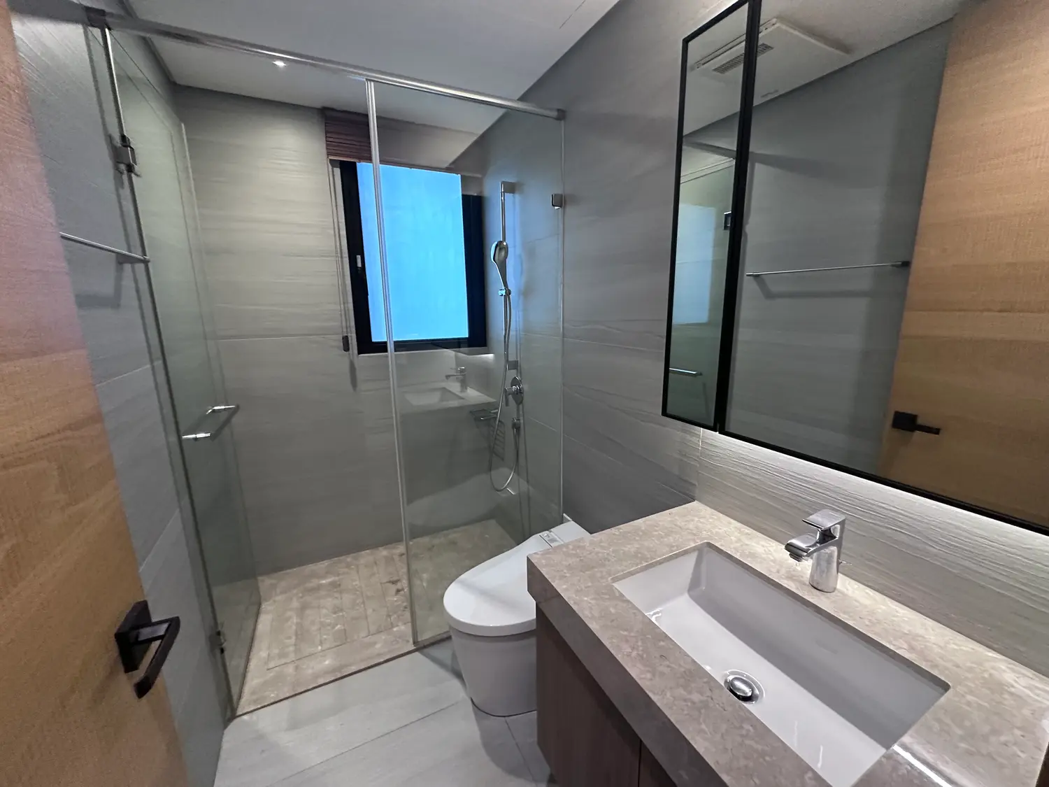 2 bedrooms apartment for rent in Nantun District, Taichung City | NT$ 100 000 | 45 ping slide 6