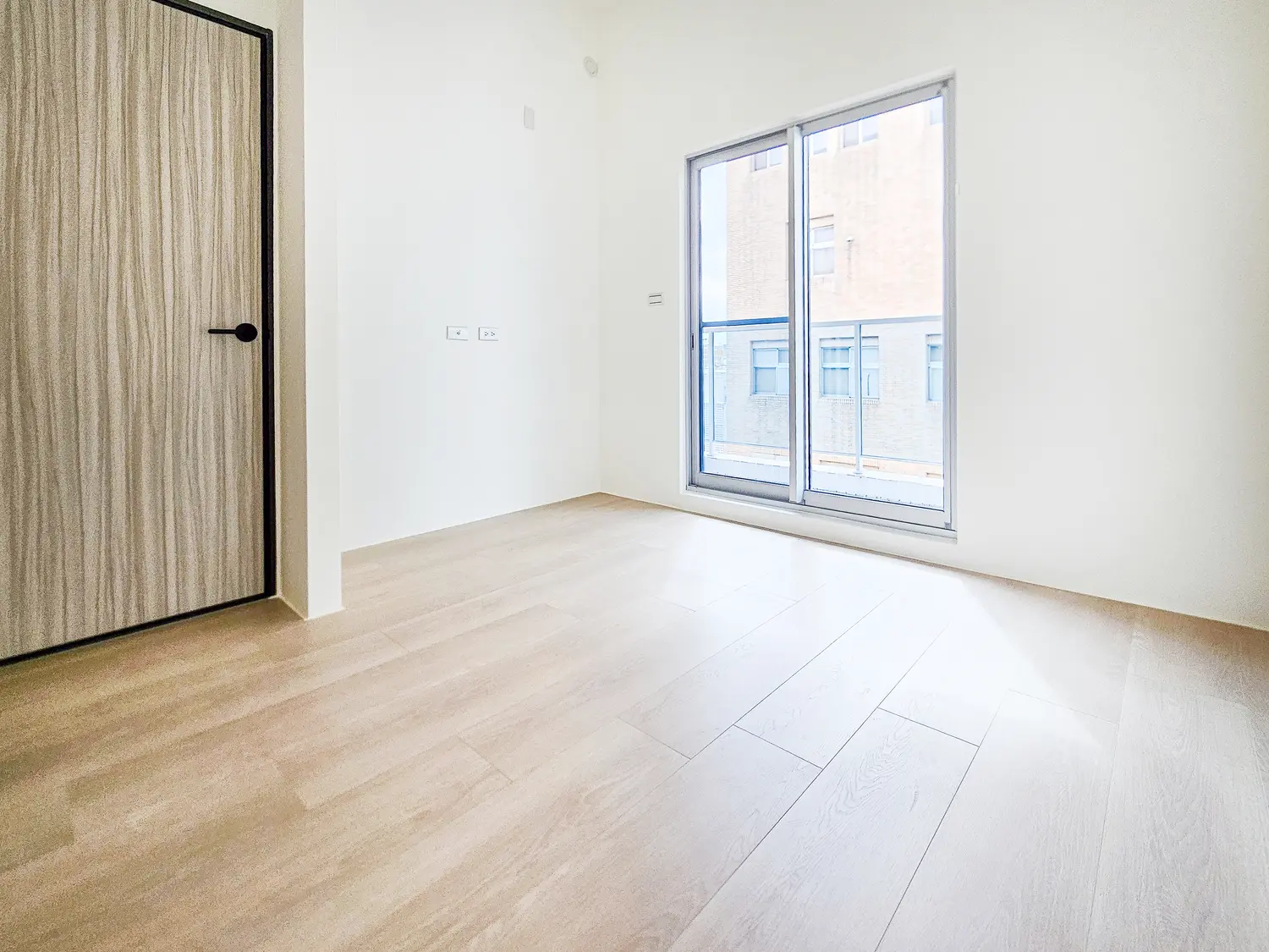 2 bedrooms apartment for sale in Jian Township, Hualien County | NT$ 7 980 000 | 21 ping slide 2