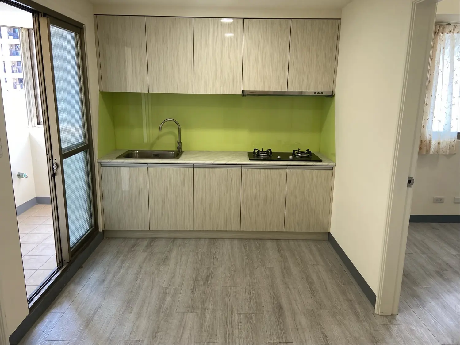 3 bedrooms apartment for sale in Dali District, Taichung City | NT$ 8 880 000 | 27 ping slide 0