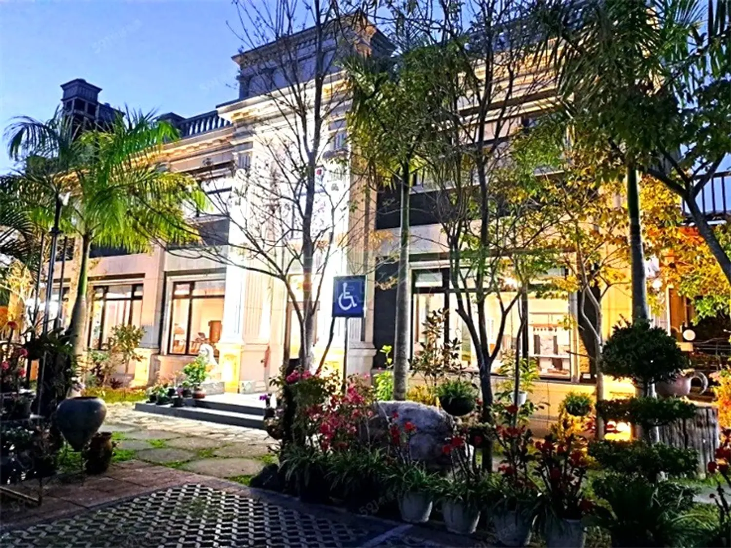 3 bedrooms villa for sale TWD 238 000 000 - 139 ping - Daxi District,Taoyuan City slide 0