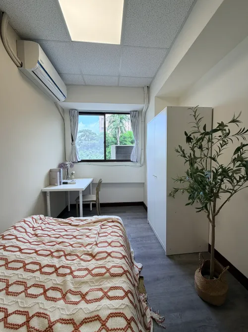 Room for rent NT$ 13 800 - Section 3, Xinsheng North Road - 1 room