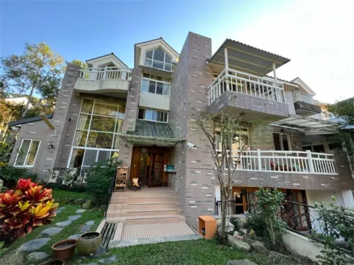 6 bedrooms villa for sale TWD 59 800 000 - 116 ping - Beitun District,Taichung City slide 1
