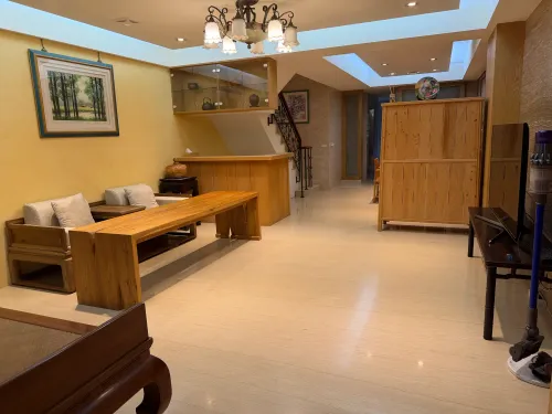 Room for rent NT$ 16 000 - Lane 888, Yongchun South Road - 3 bedrooms