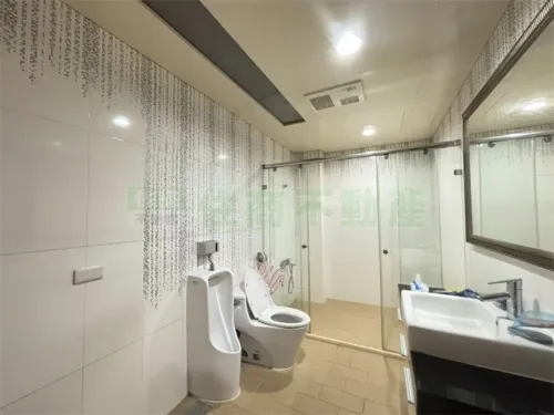 7 bedrooms villa for sale TWD 98 000 000 - 202 ping - Linkou District,New Taipei City slide 13