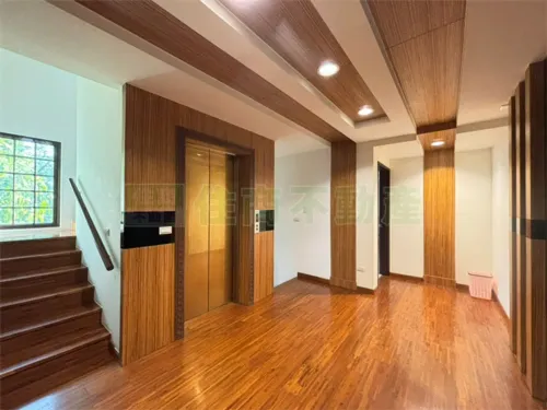 7 bedrooms villa for sale TWD 98 000 000 - 202 ping - Linkou District,New Taipei City slide 4