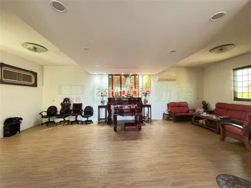 7 bedrooms villa for sale TWD 98 000 000 - 202 ping - Linkou District,New Taipei City slide 11