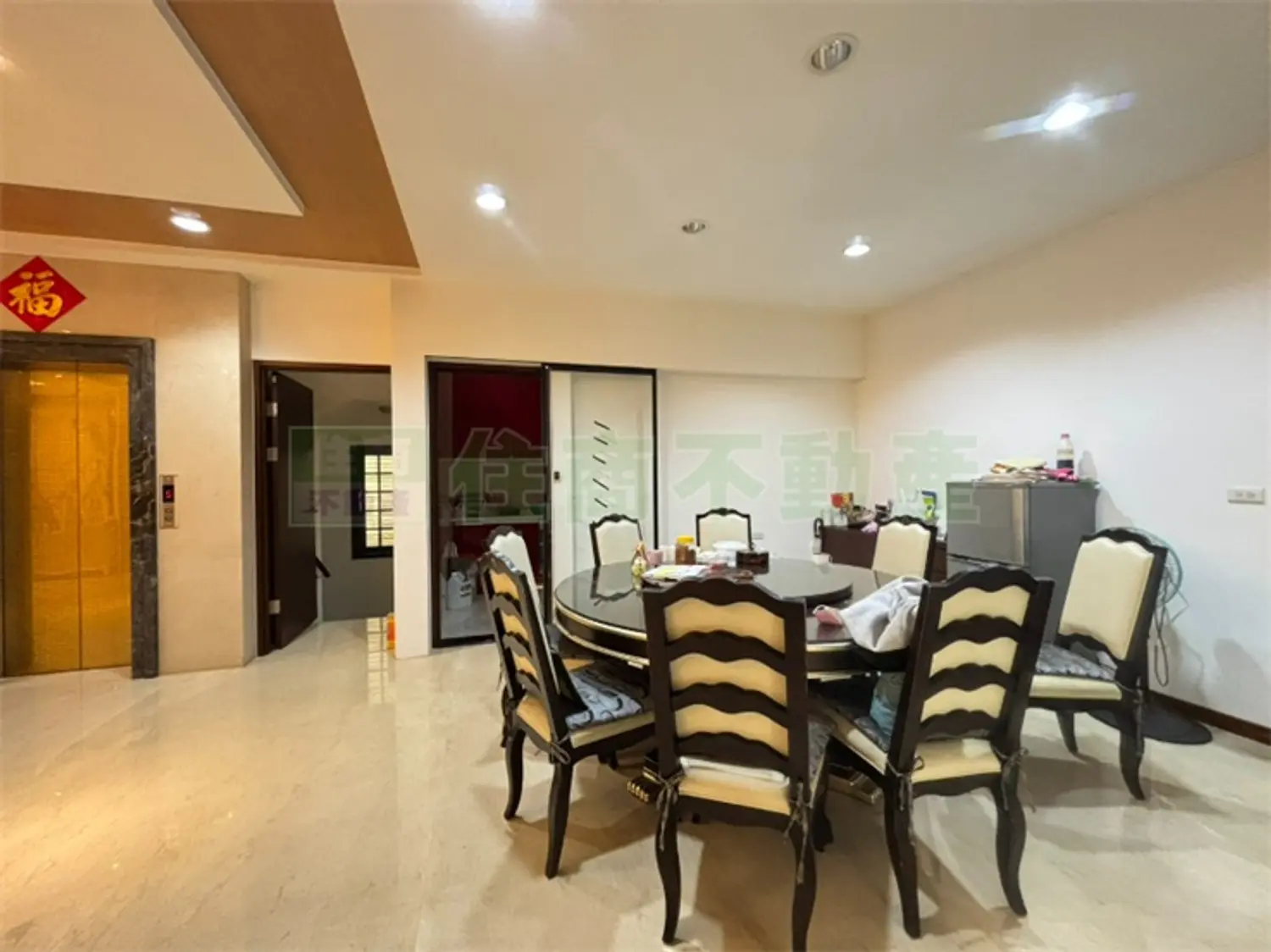 7 bedrooms villa for sale TWD 98 000 000 - 202 ping - Linkou District,New Taipei City slide 8