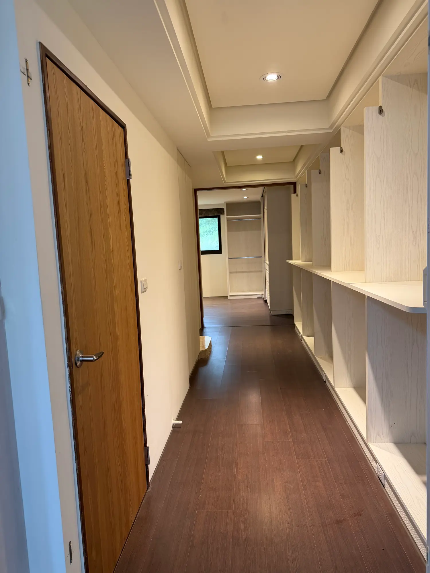 Room for rent in Nantun District, Taichung City | NT$ 16 000 | 17 ping slide 8