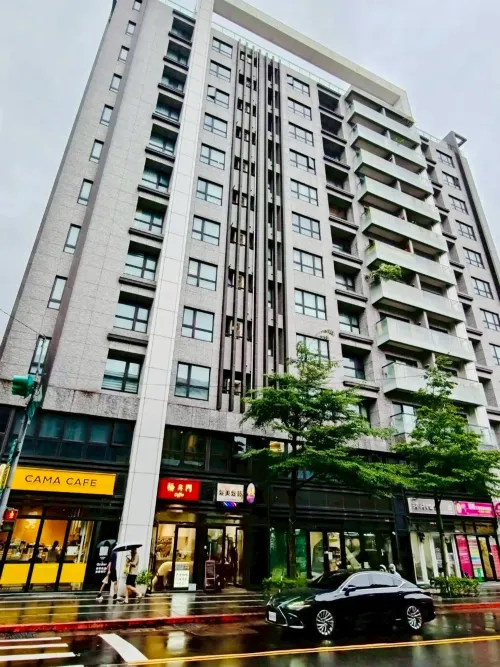 Apartment for sale TWD 49 800 000 - Section 2, Neihu Road - 2 bedrooms