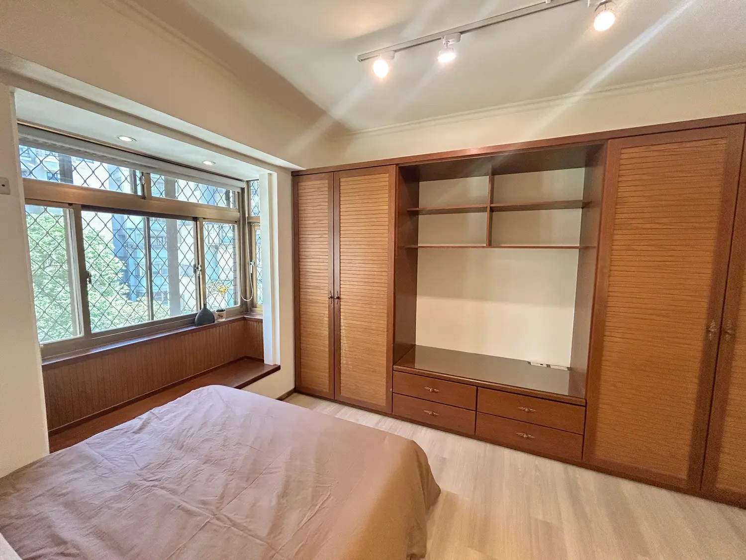 大安區, 台北市分租套房、雅房出租 | NT$ 18 500 | 5 坪 slide 7