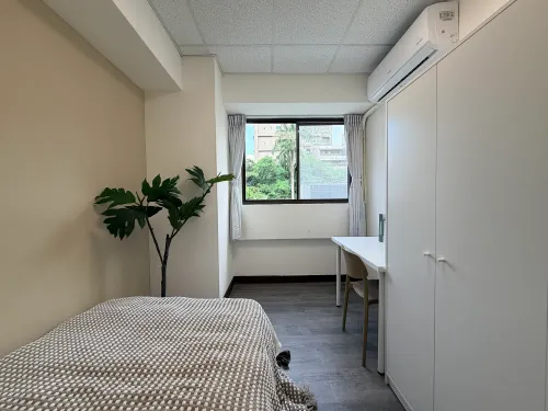 Room for rent NT$ 12 800 - Section 3, Xinsheng North Road - 1 room