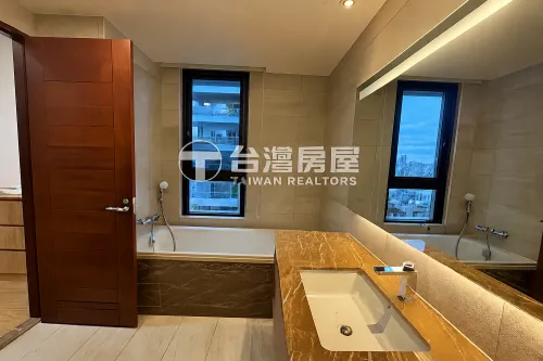 3 bedrooms apartment for rent in Taipei City, Daan District | NT$ 220 000 | 51 ping slide 14