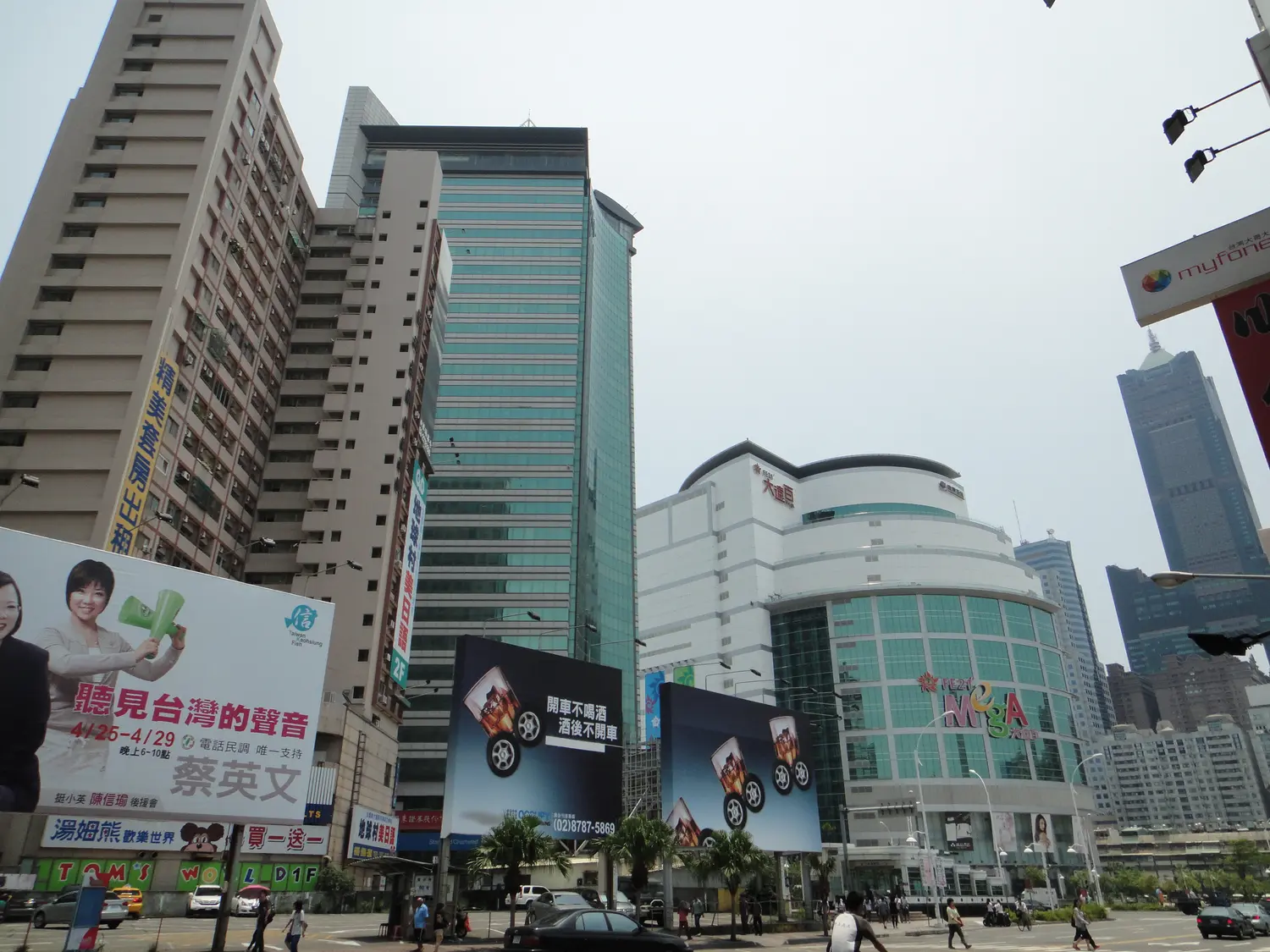 3 bedrooms apartment for rent TWD 23 800 - 37 ping - Cianjhen District,Kaohsiung City slide 5