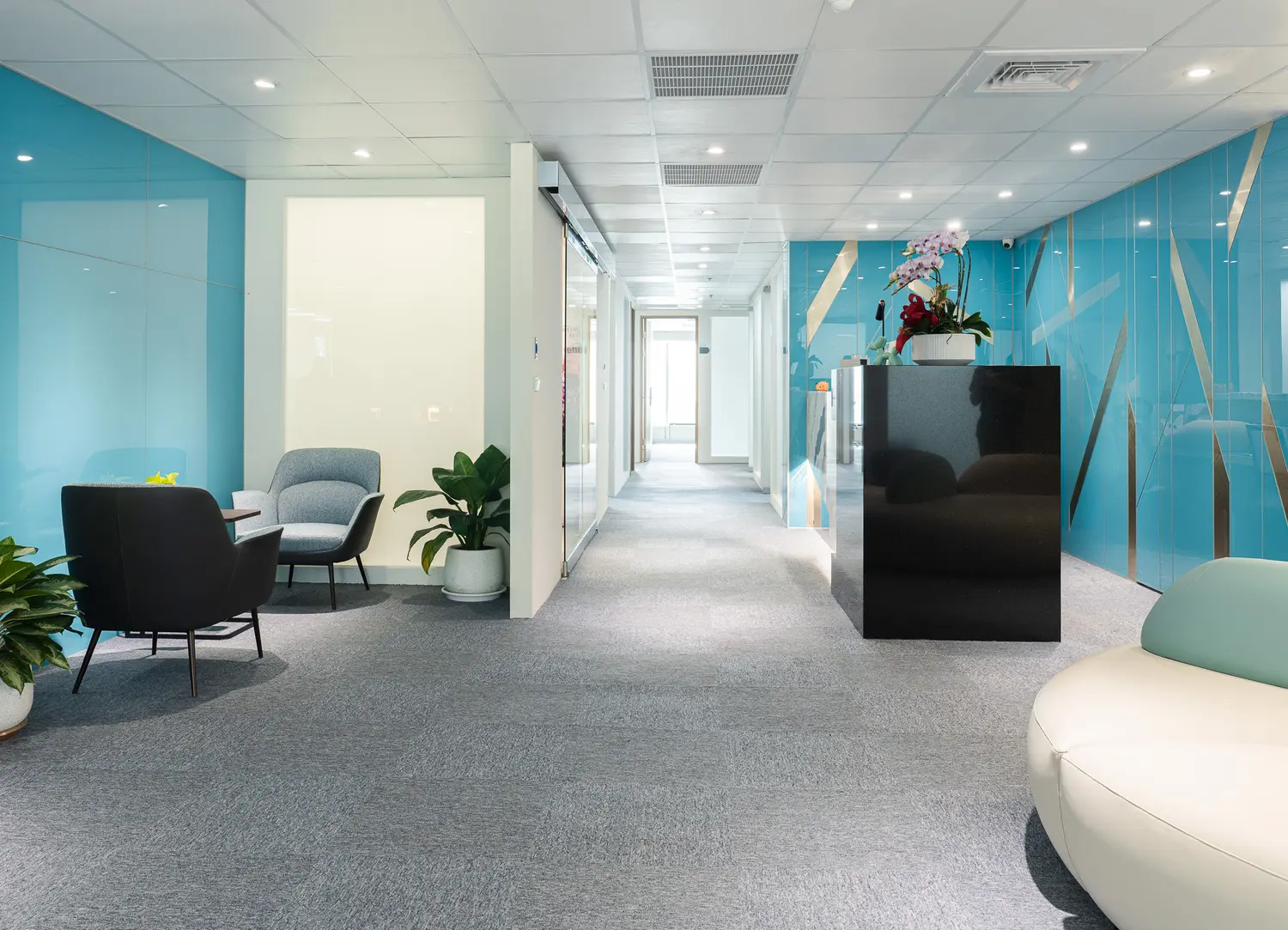 Traditional office for rent in Nantun District, Taichung City | NT$ 13 000 | 4 ping slide 2