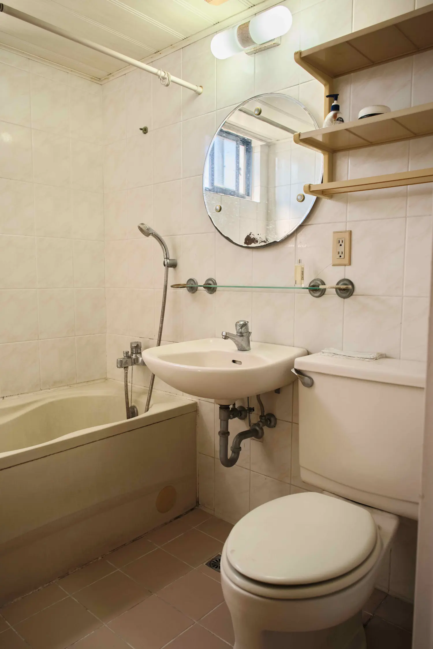3 bedrooms apartment for rent in Beitun District, Taichung City | NT$ 26 000 | 30 ping slide 1