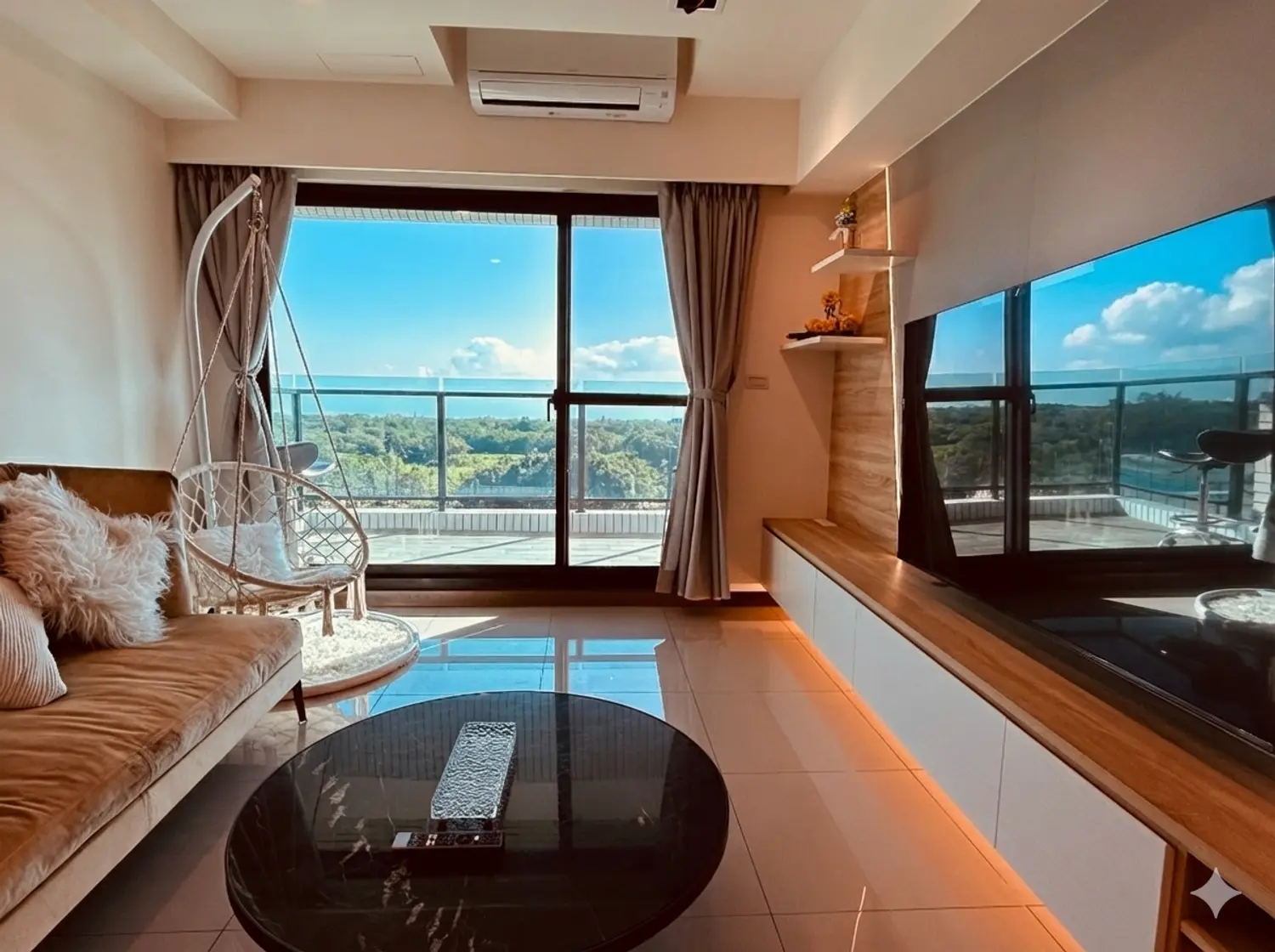 4 bedrooms apartment for rent TWD 45 000 - 55 ping - East District, Tainan City slide 0